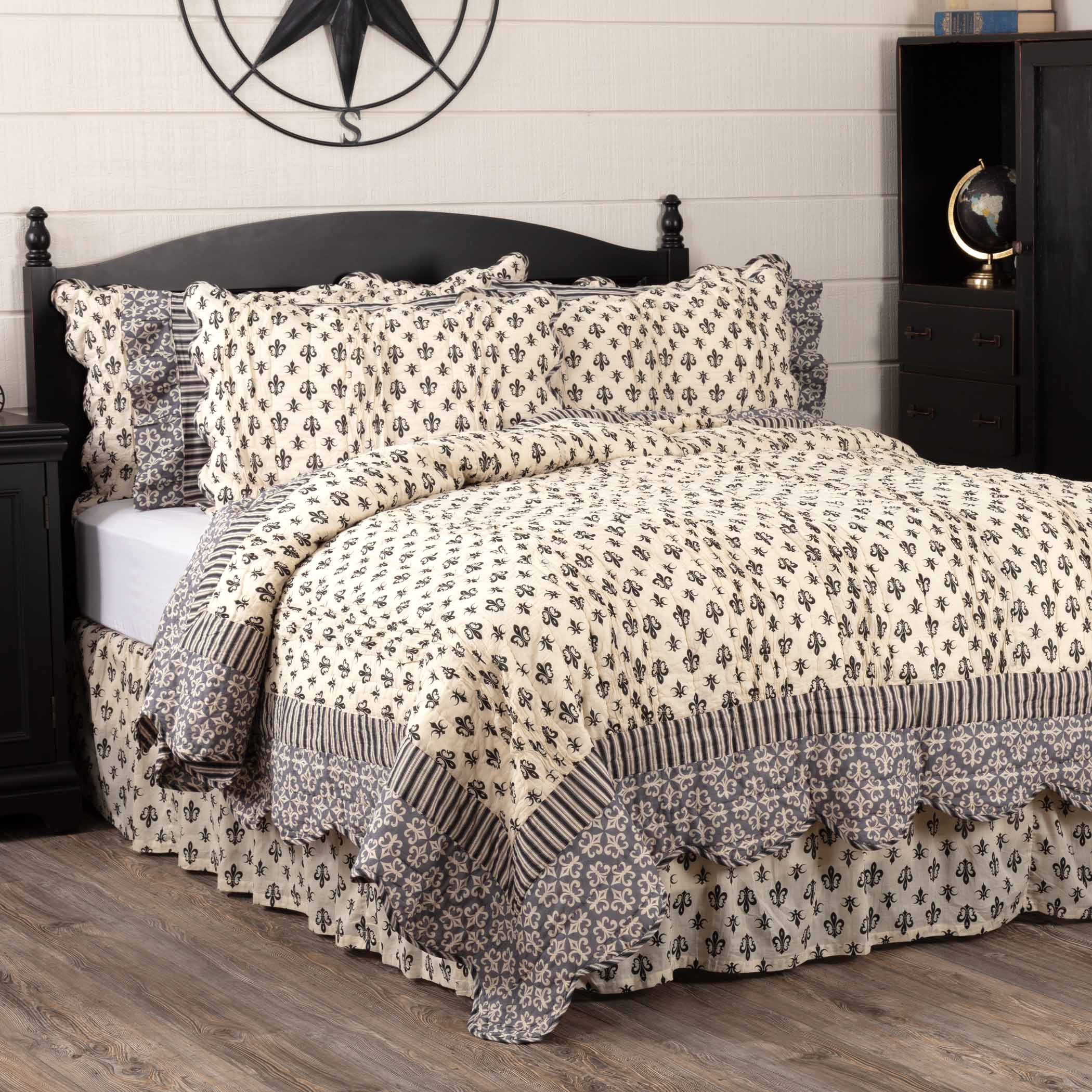 Elysee Twin Quilt 68Wx86L