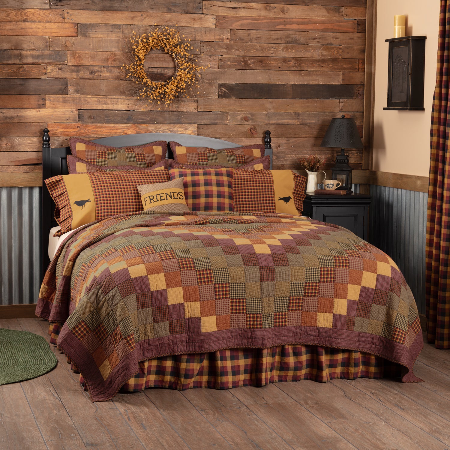 Heritage Farms Queen Quilt 90Wx90L